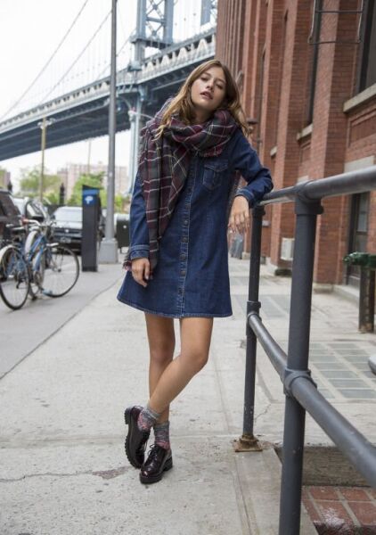 How to style brown brogues with skirts (mainly sock related)