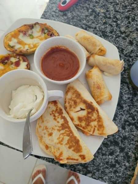 Please share what you have eaten for lunch today?