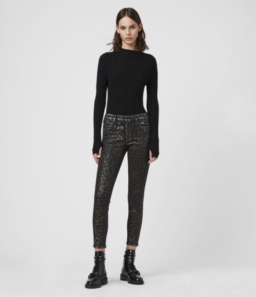 Whats the last outfit you went "out out" in?