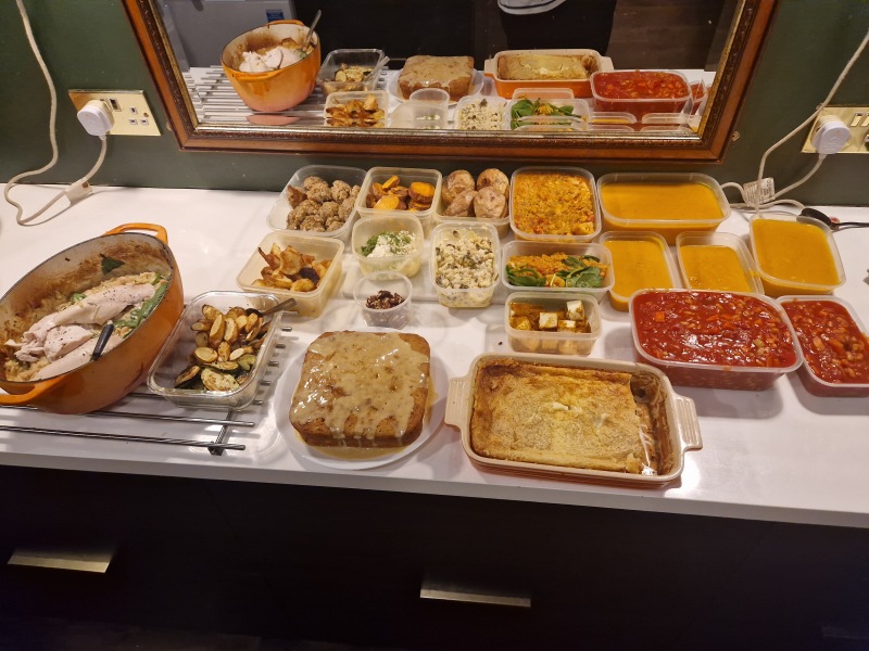 Meal planning, sharing recipes and ideas to make the weekly budget go further.