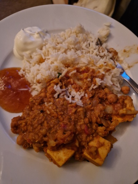 Meal planning, sharing recipes and ideas to make the weekly budget go further.