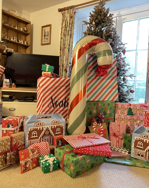 Show me your beautiful wrapping paper!