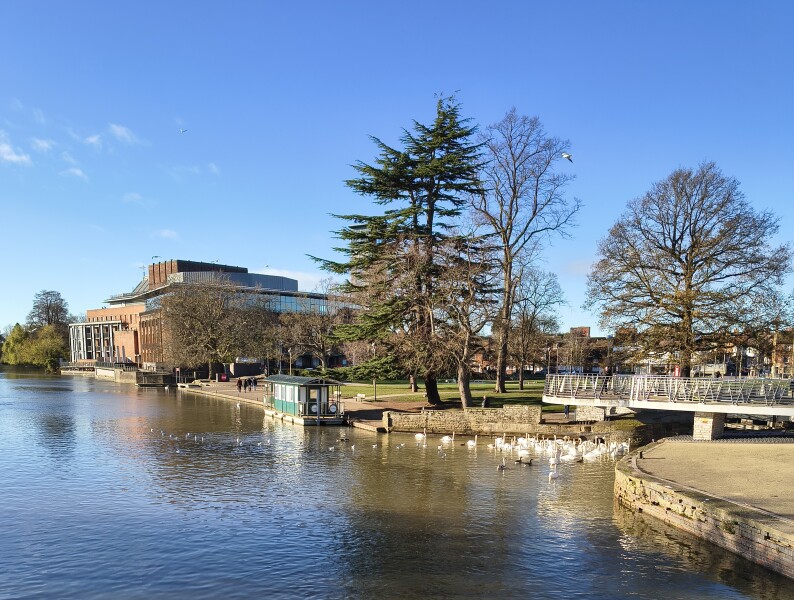 Thread 39 Starmer: chwech/saith - dechreuodd y plant ei