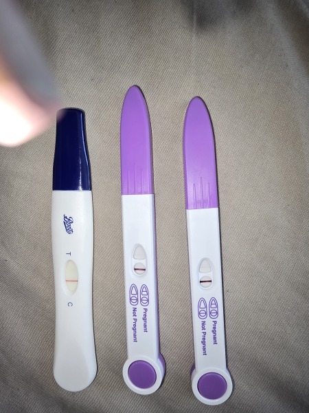 Superdrug early test positive and boots early test negative