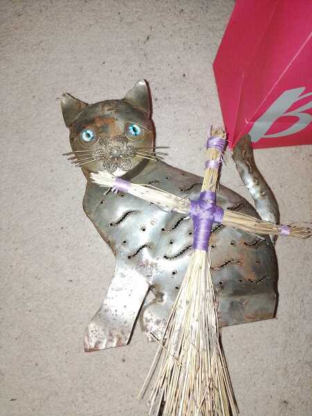 Prison Dramas, Bands and Ouija Boards - the Excellent Cats audition, sing and plot