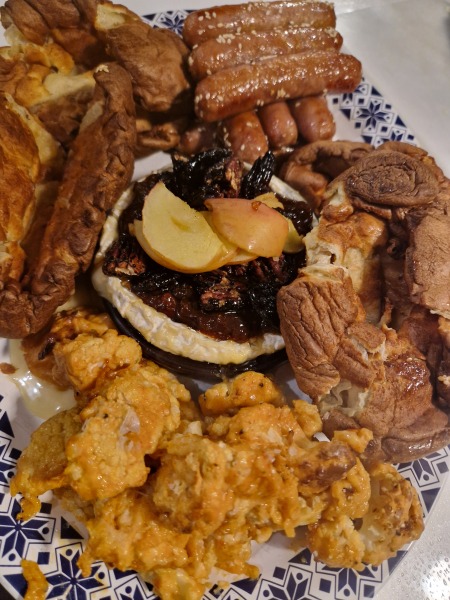 Meal planning, sharing recipes and ideas to make the weekly budget go further.