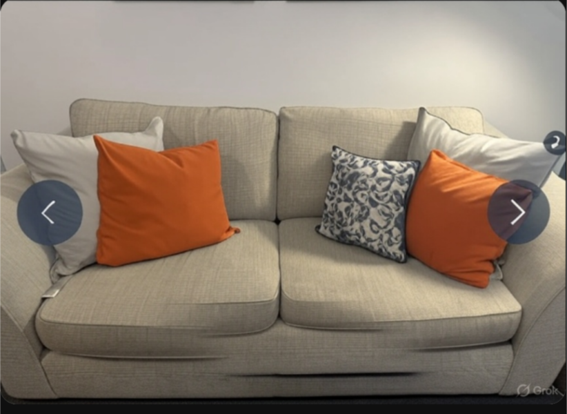I’m hopeless at interiors. Do these match???? Help!!!