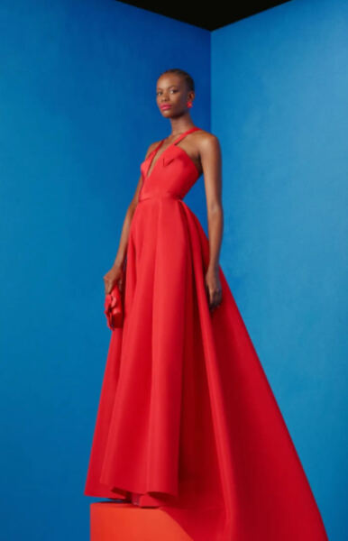 Harry appreciates a red dress ...