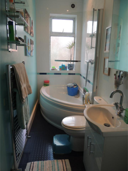 Bathroom layout confusion