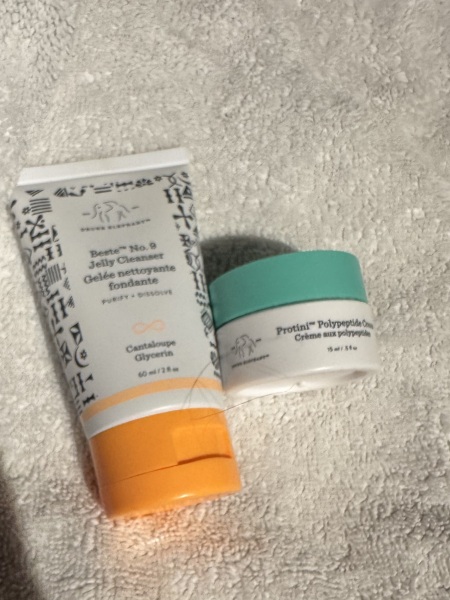 Tempted by beauty treats? Addicted to buying beauty products? Is your collection bursting with favourites? Join fellow beauty lovers in this supportive group!