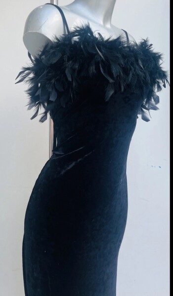 How would you style this dress for glam Christmas work party?