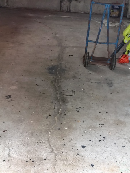 Garage Concrete Floor cracks