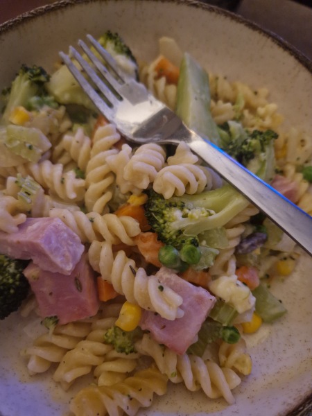 Meal planning, sharing recipes and ideas to make the weekly budget go further.