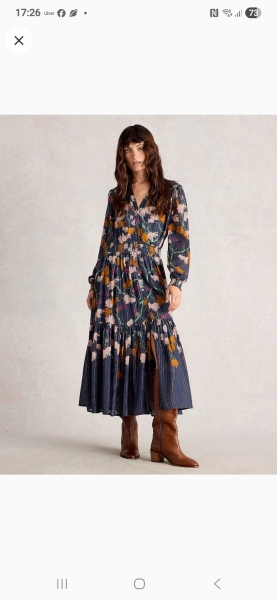 What shoes with this dress?