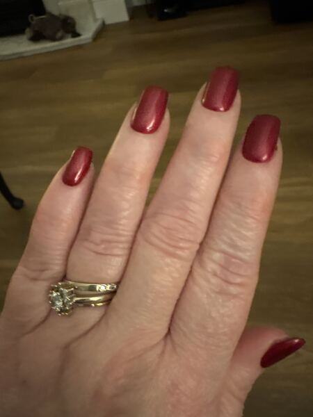 I want to see your nails!