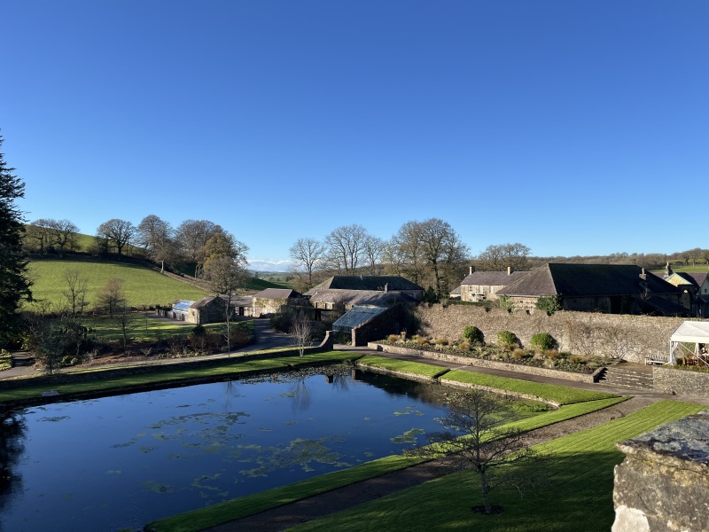 Thread 39 Starmer: chwech/saith - dechreuodd y plant ei