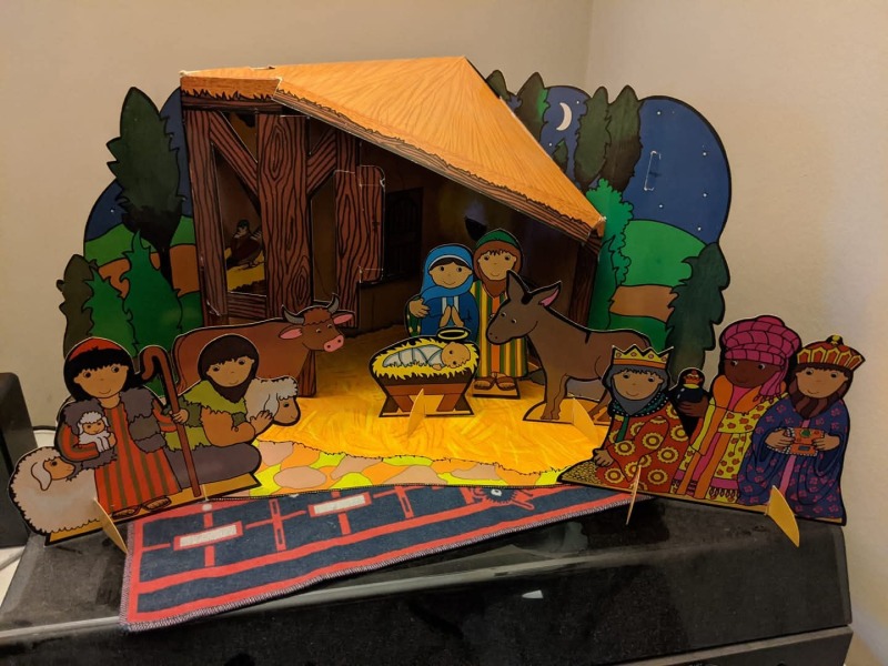 Massive long shot - can anyone help me identify this 1990s (?) cardboard Christmas nativity/activity set?