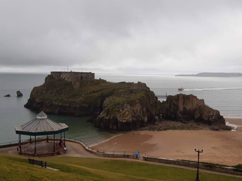 Thread 39 Starmer: chwech/saith - dechreuodd y plant ei