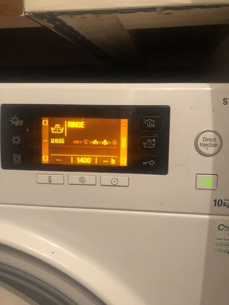 Urgent! Who has this hot point wash dryer?