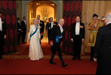 Royal Style: A Double Breasted Safari Suit? We need to discuss...