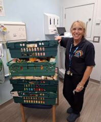 DH is using community pantry for free food