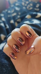 I want to see your nails!