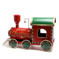 Outdoor Christmas decorations - not lights or wreaths