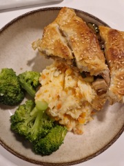 Meal planning, sharing recipes and ideas to make the weekly budget go further.