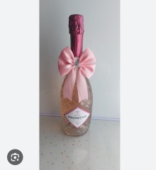 What do you give as a ‘little something’/token gift?