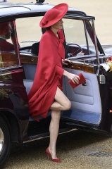 Harry appreciates a red dress ...