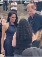 Harry appreciates a red dress ...