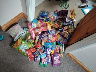 How do I help Dd17 with her sweet tooth
