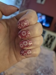 I want to see your nails!