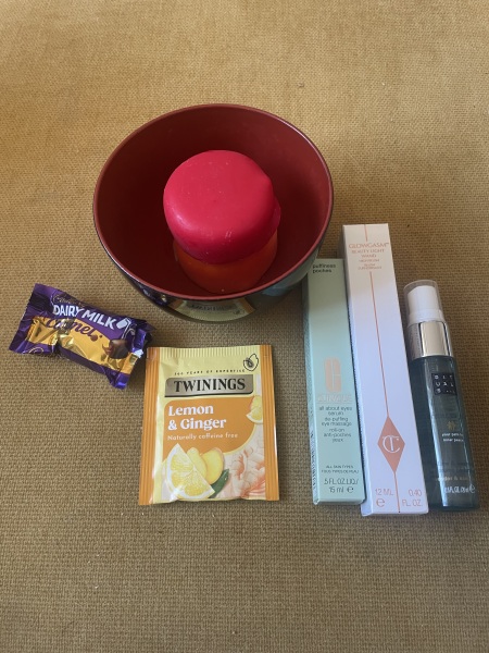 General “Waifs and Strays” Beauty Advent Calendar opening thread.