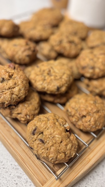 Come and tell us your dull and unexciting news 34: Calmly through the day