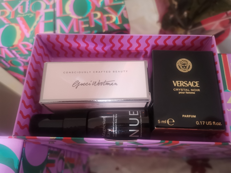 General “Waifs and Strays” Beauty Advent Calendar opening thread.