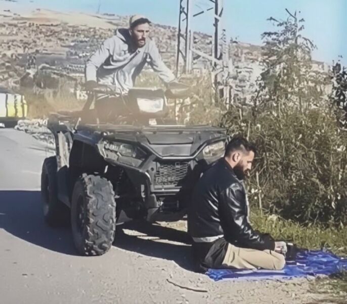 Israeli police arrest Santa Claus!