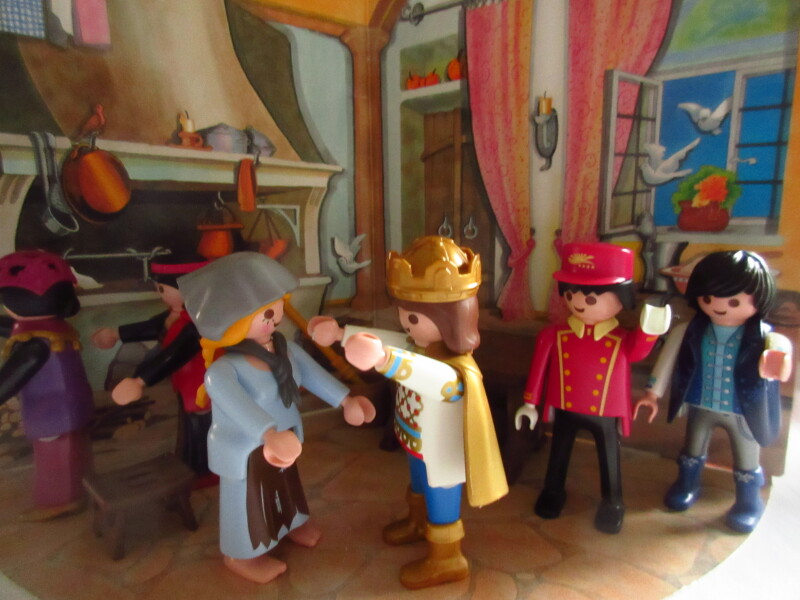 It's advent for the Playmobil people in our house...