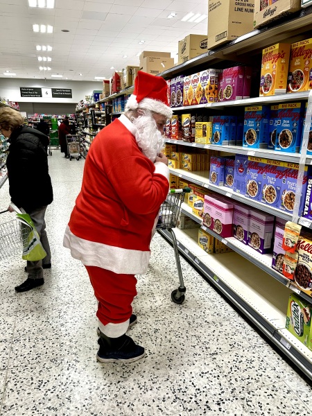 Come and tell us your dull and unexciting news 34: Calmly through the day