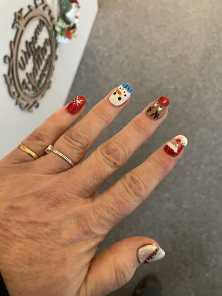 I think I'm done with glittery nails at Christmas