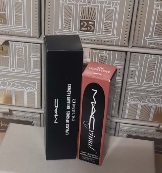 Oh Come All Ye Facials! Moisturisers and treatments! Join me for the Harrods Beauty Advent Calendar opening thread!