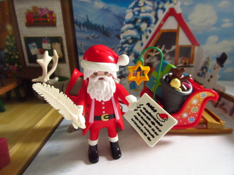It's advent for the Playmobil people in our house...