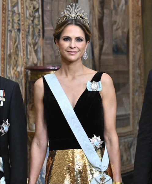 Royal Style: A Double Breasted Safari Suit? We need to discuss...