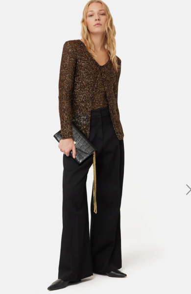 Can anyone find me a v neck sparkly top that has a good fit to wear with jeans for a night out?