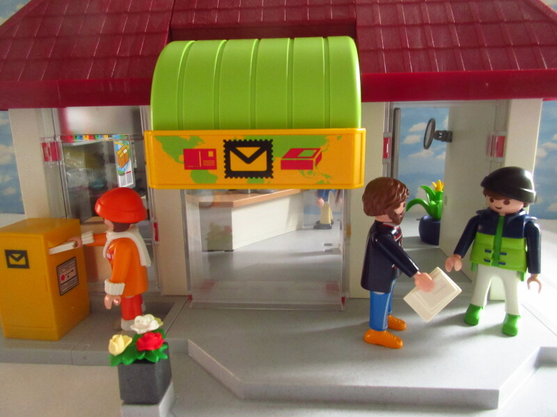 It's advent for the Playmobil people in our house...