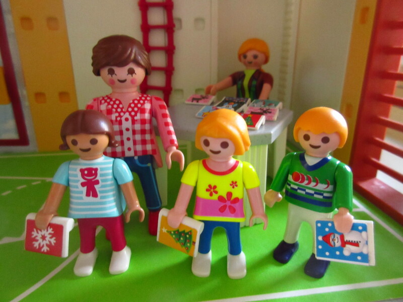 It's advent for the Playmobil people in our house...