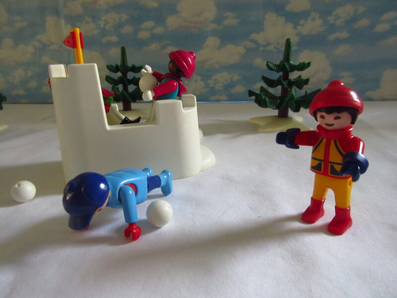 It's advent for the Playmobil people in our house...