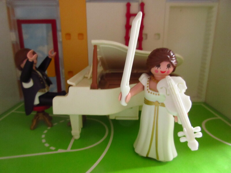 It's advent for the Playmobil people in our house...