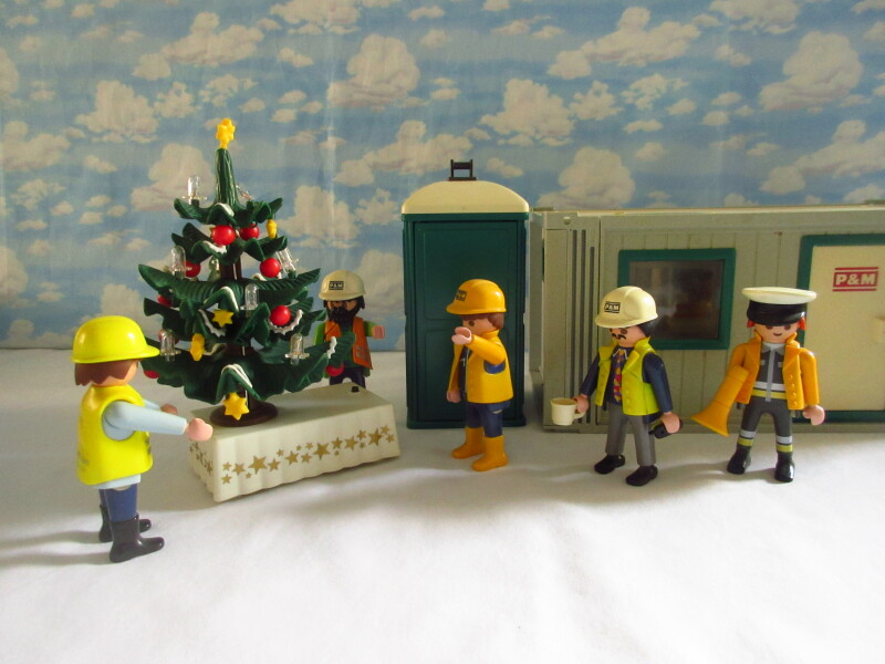 It's advent for the Playmobil people in our house...