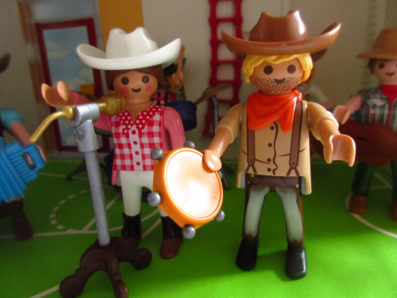 It's advent for the Playmobil people in our house...